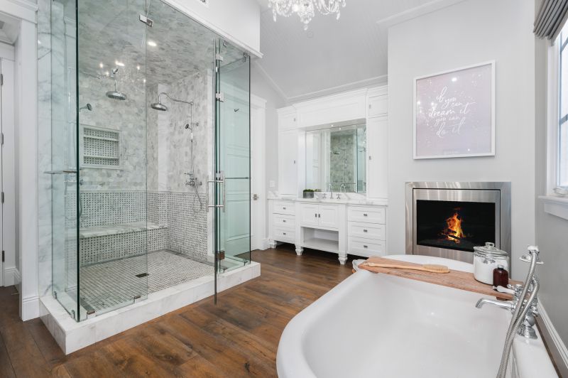 Luxurious Bathtubs